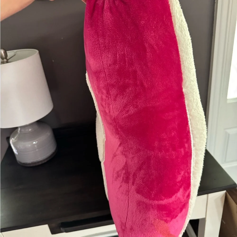 American Kids Love plushies floor pillow 2ft x 2ft hot pink and white